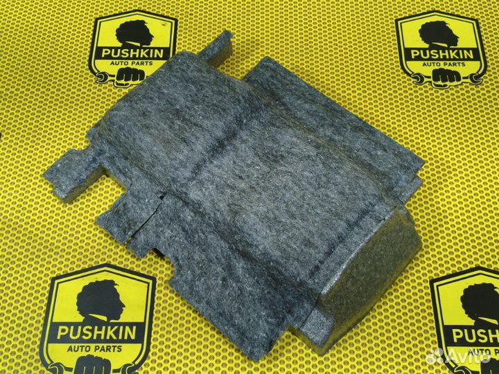 Шумоизоляция пола салона задняя левая Renault