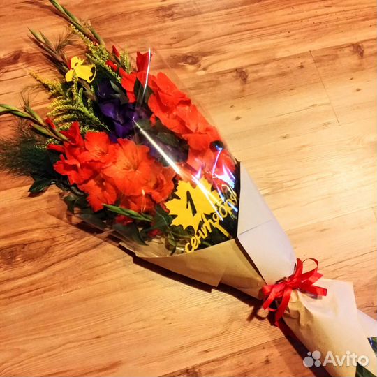 Гладиолусы на 1 сентября