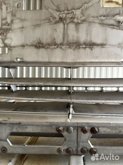 Бампер nissan serena TC 24