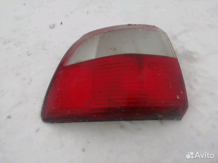 Задний левый стопсигнал в крыло опель омега б