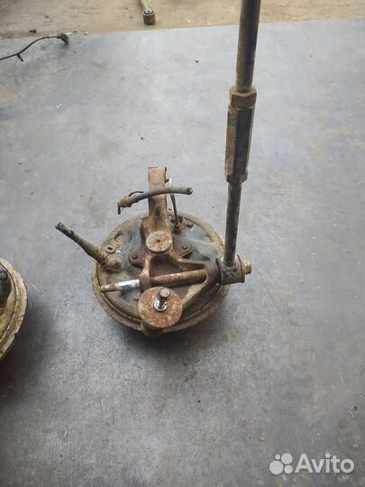 Кулак задний Kia Spectra