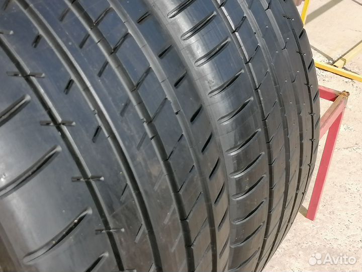 Michelin Pilot Super Sport 275/40 R19