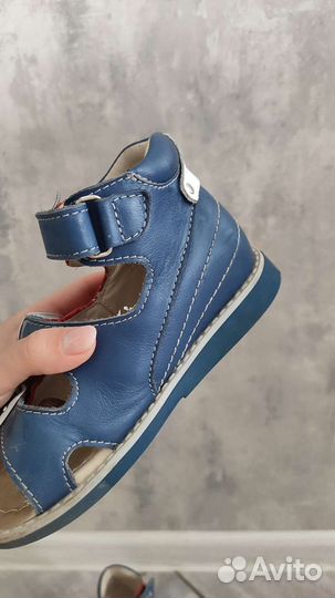 Ортопедические сандали