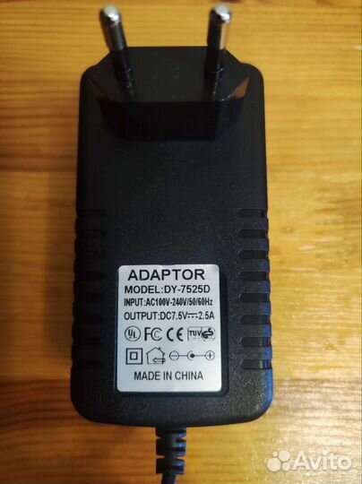 Блок питания (Адаптер)