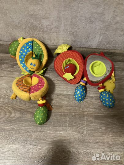 Развивающие игрушки,погремушки