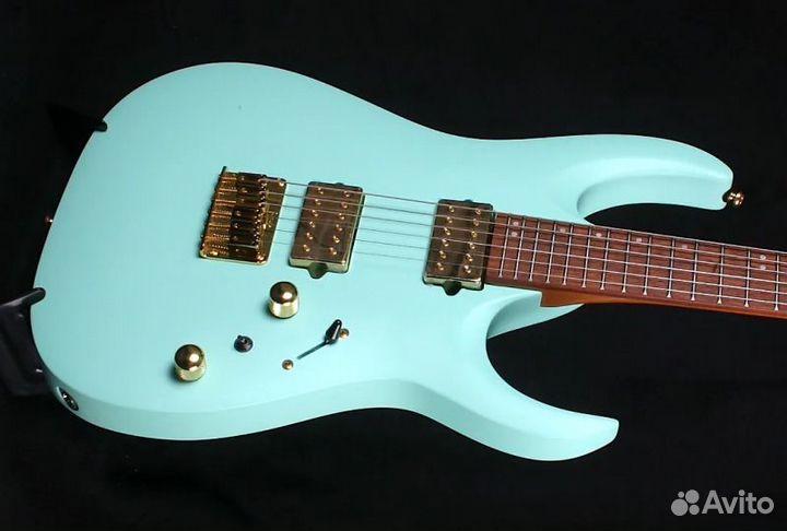 Электрогитара Ibanez + Аксессуары