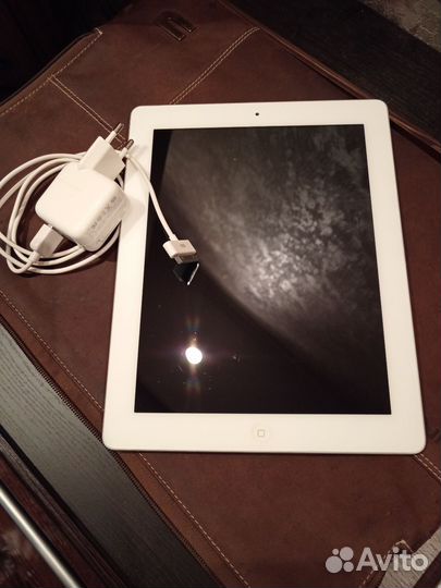 Продам iPad 2