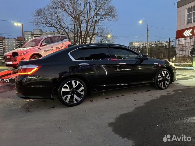 Honda Accord 2.0 CVT, 2013, 186 000 км с пробегом, цена 1650000 руб.