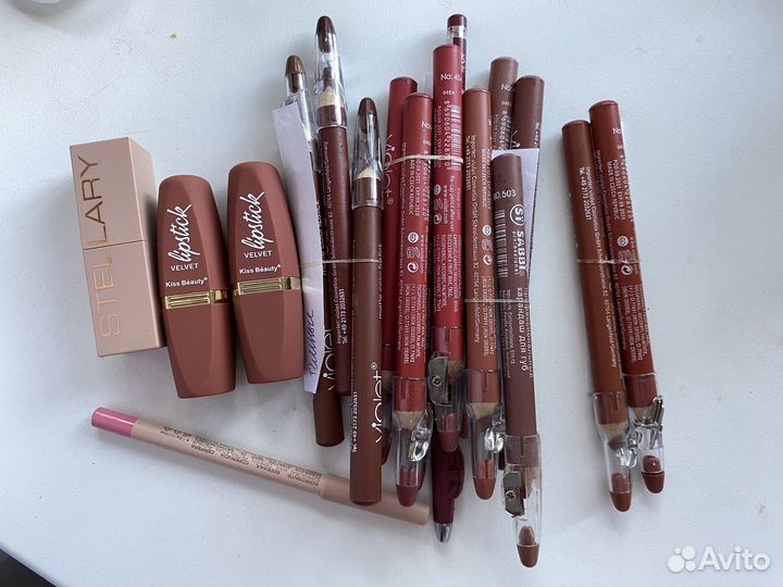 Сет для губ. Могу продать поштучно
