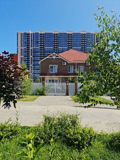 4-к. квартира, 120 м², 1/2 эт.