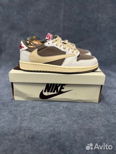 Кроссовки nike SB dunk LOW X travis scott