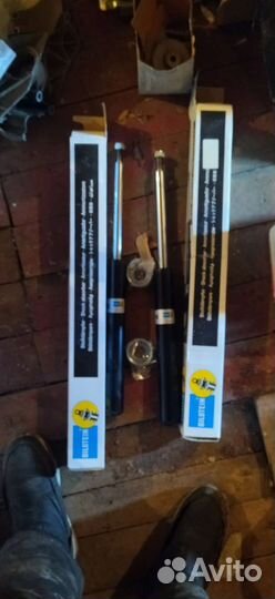 Стойка новая passat b3, пассат б4, гольф2