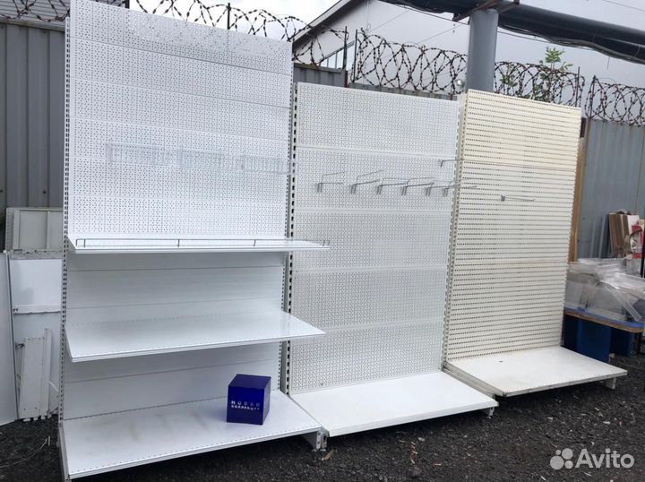 Стеллажи металлические перфорированные в магазин