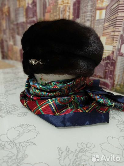 Берет женский норковый 56