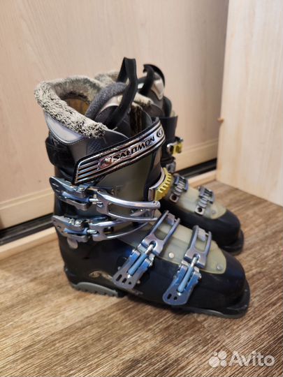 Горнолыжные ботинки salomon irony x5/v2