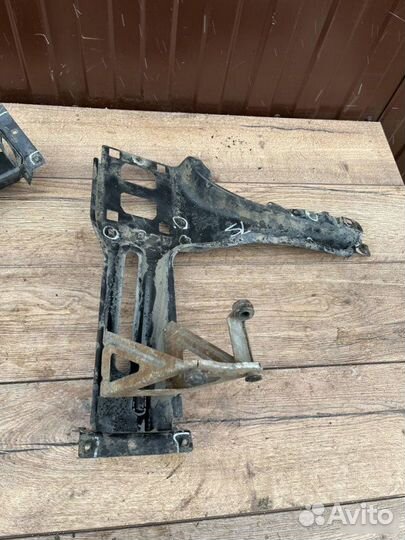 Телевизор Land Rover Vogue 3 4.4