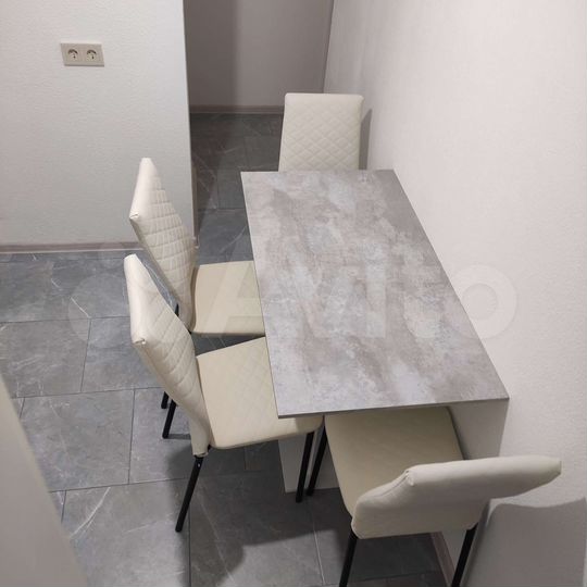 2-к. квартира, 44 м², 1/2 эт.