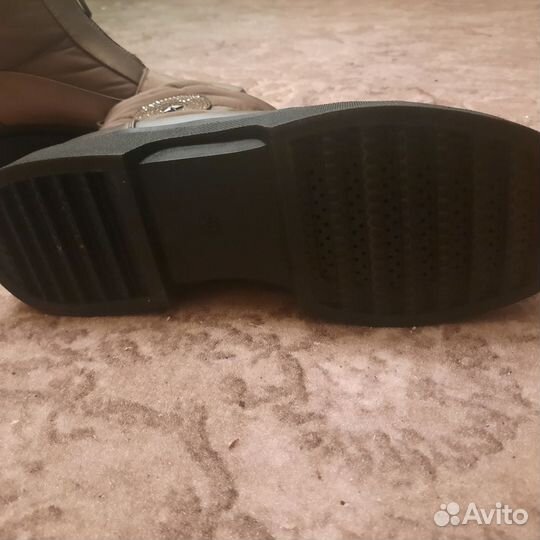 Дутики зимние женские 40 на 39размер