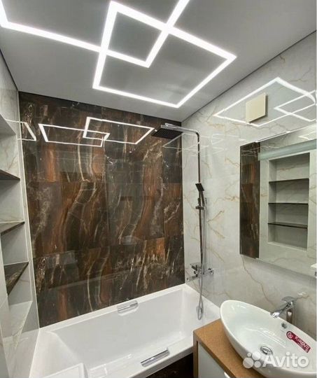 Плиточник. Ремонт ванной. Укладка плитки