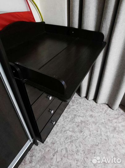 Пеленальный стол-комод