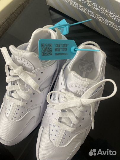 Кроссовки Nike Wmns Air Huarache, белый