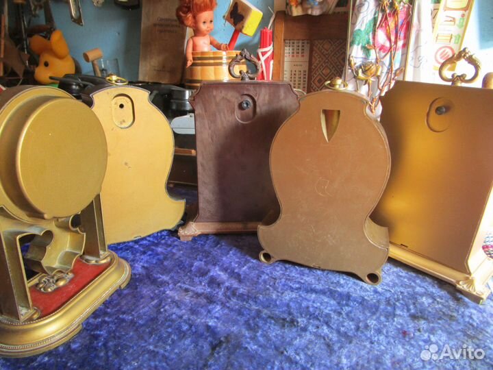 СССР Часы Янтарь настольные кварц 5шт