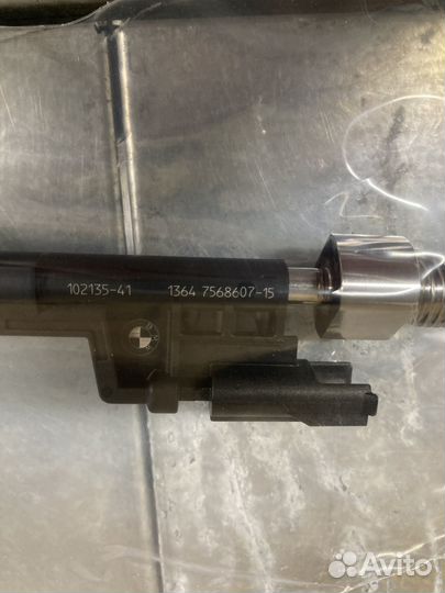 Топливная форсунка инжектор BMW