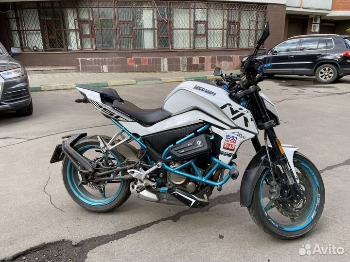 Мотоцикл CFmoto 250nk