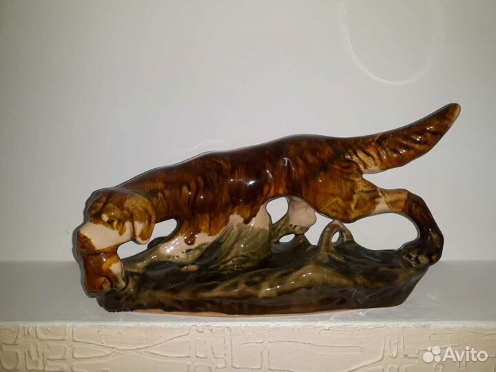 Статуэтка Собака с дичью