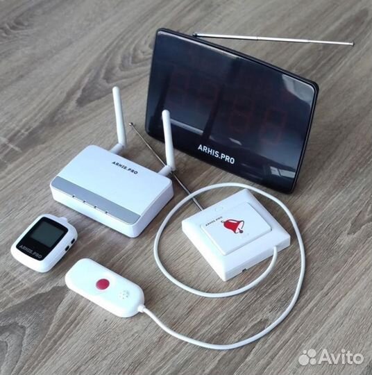 Кнопка вызова персонала, помощи больному в палату