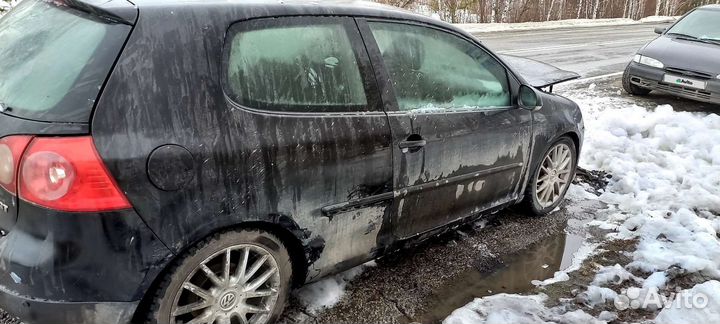 Volkswagen Golf 1.4 AMT, 2006, битый, 200 000 км
