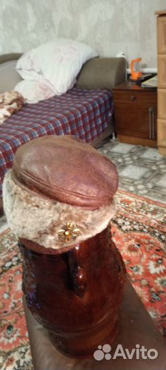 Головные уборы женские зимние