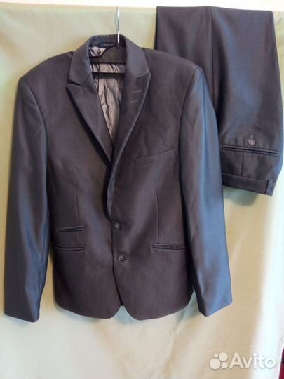 Школьный костюм