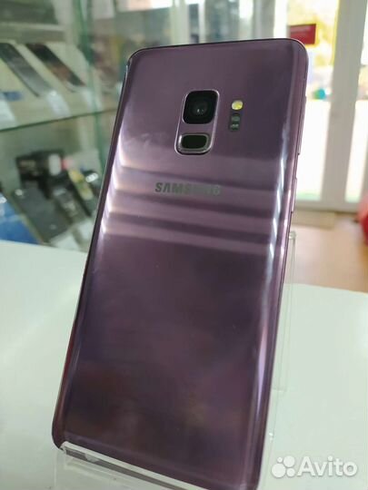 Смартфон samsung Galaxy S9
