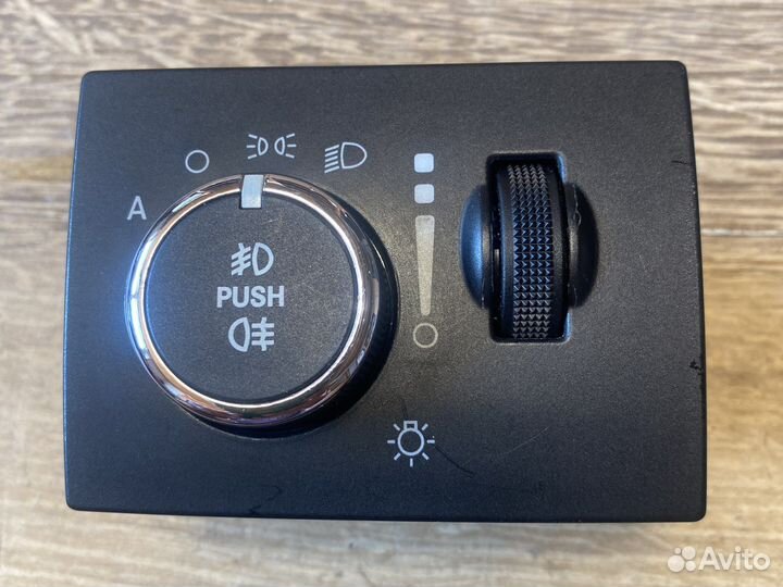 Jeep grand cherokee wk2 переключатель фар