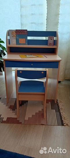Детский столик и стул