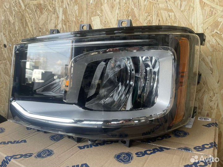 Фара головного света левая Scania 6 2023