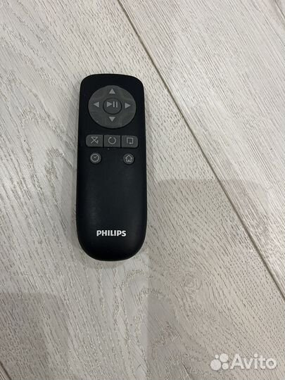 Робот пылесос philips