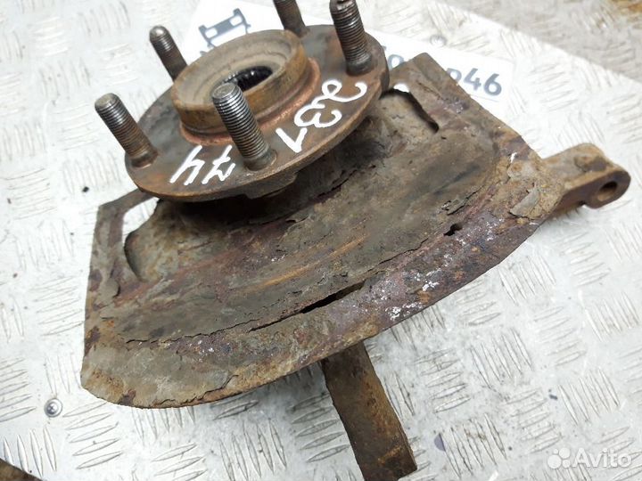 Кулак поворотный передний левый Nissan Qashqai J10