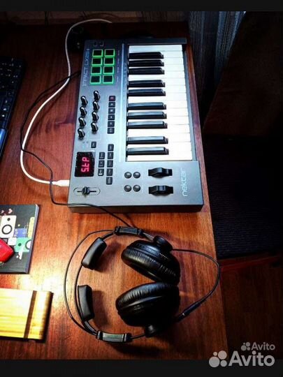 Миди клавиатура Nektar lx25+