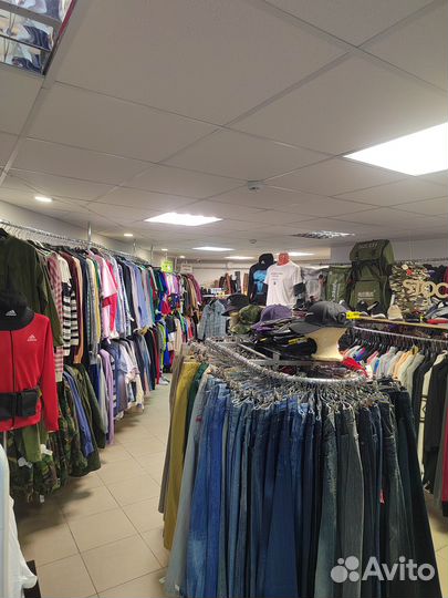 Магазин одежды stock & second hand