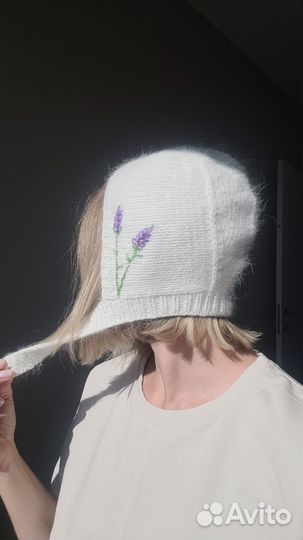 Чепчик вязаный женский