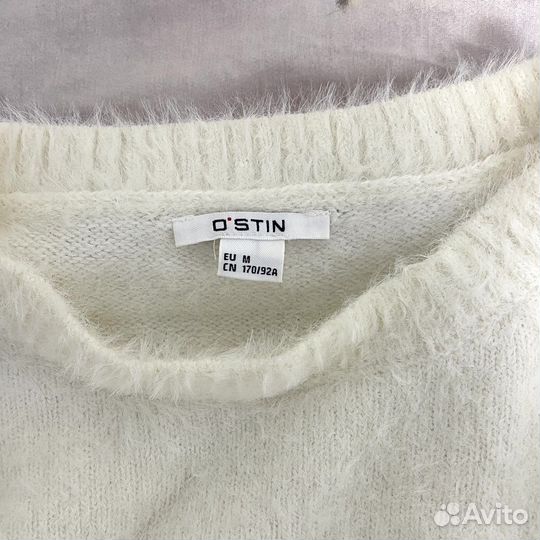 Свитер белый ostin
