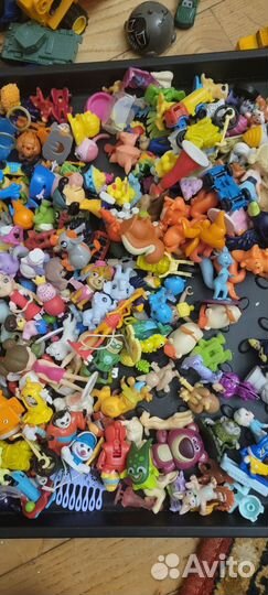 Набор игрушек из киндера без разбора для коллекции