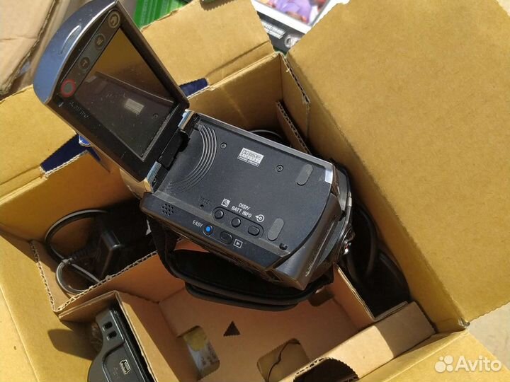 Видеокамера sony