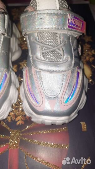 Кроссовки для девочки