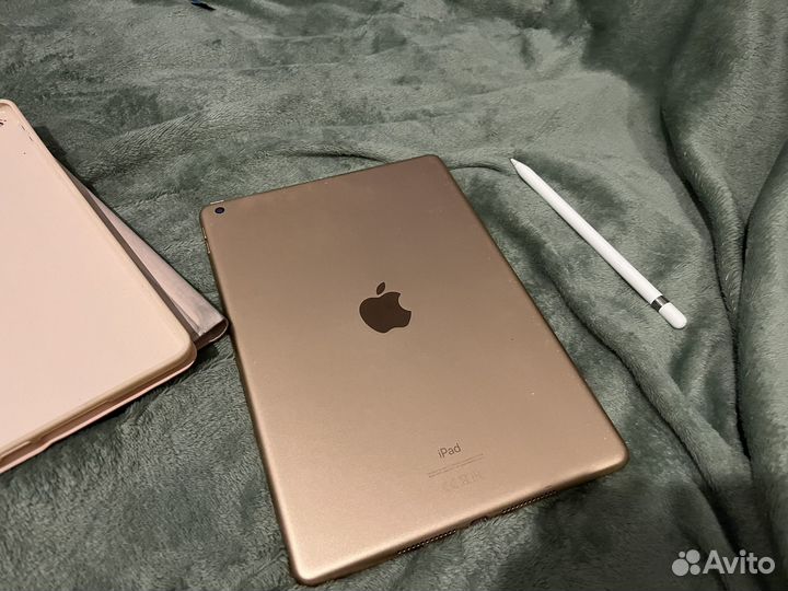 Apple iPad 8 розовый 128гб + pencil 1 поколения