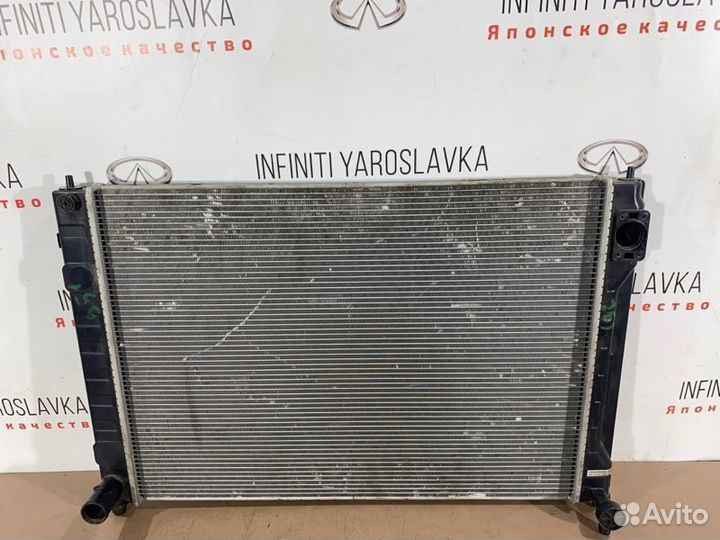 Радиатор охлаждения двигателя Infiniti M35 Y51