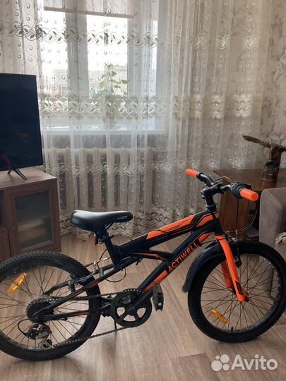 Продам велосипед детский. Колеса 26 дюймов