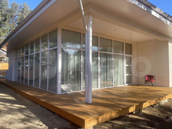 Дом 211,8 м² на участке 7 сот.